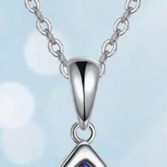 Tree Of Life Water Drop Necklace And Earrings Set - Picture 4 of 5